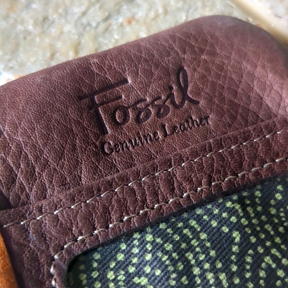 FOSSIL FLORAL EMBROIDERY MULTICOLOR LEATHER ID CC COIN CASE - Picture 4 of 4